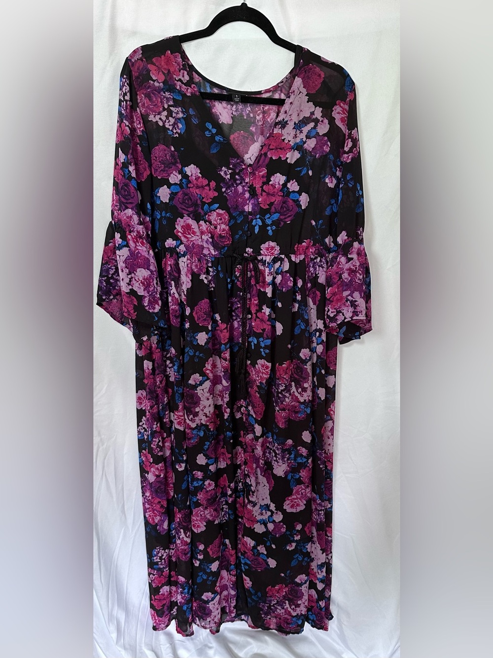 Torrid Black Chiffon Button-Up Floral Maxi Dress. Size 1